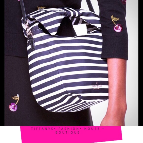 kate spade Handbags - ๐ฏ Kate Spade Jenny Striped Handbag ๐ kate spade Handbags - ๐ฏ Kate Spade Jenny Striped Handbag ๐